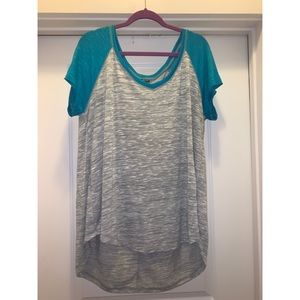 Torrid size 2 raglan t